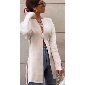 Zara NWT Women’s Knit Cardigan Sweater with Side Vents - Cream - Small